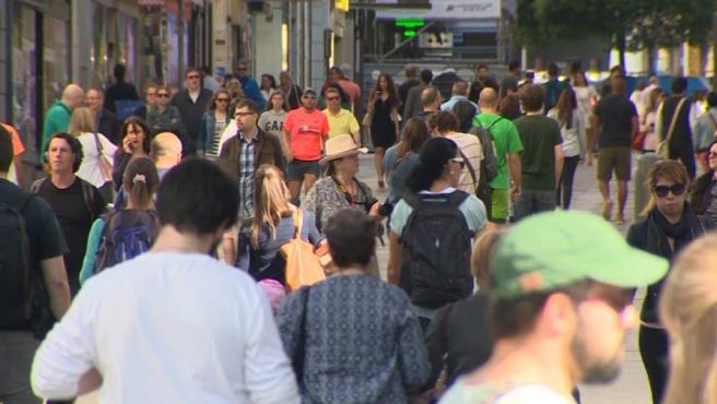 La poblacion española crece por primera vez en 5 años La poblacion española crece por primera vez en 5 años