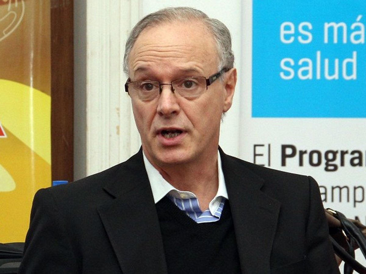 Daniel Gollan critico a quienes no se quieren vacunar y los tildo de “irresponsables”