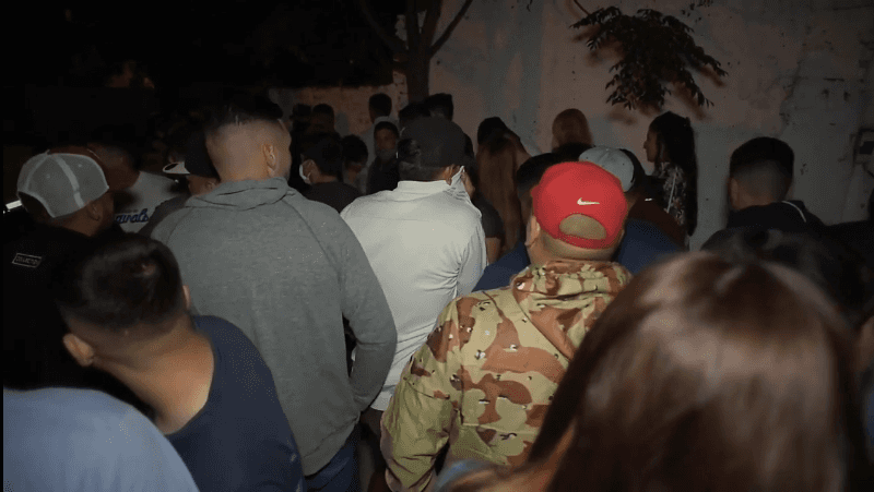 Desarticulan una fiesta clandestina con mas de 150 personas en Monte Grande