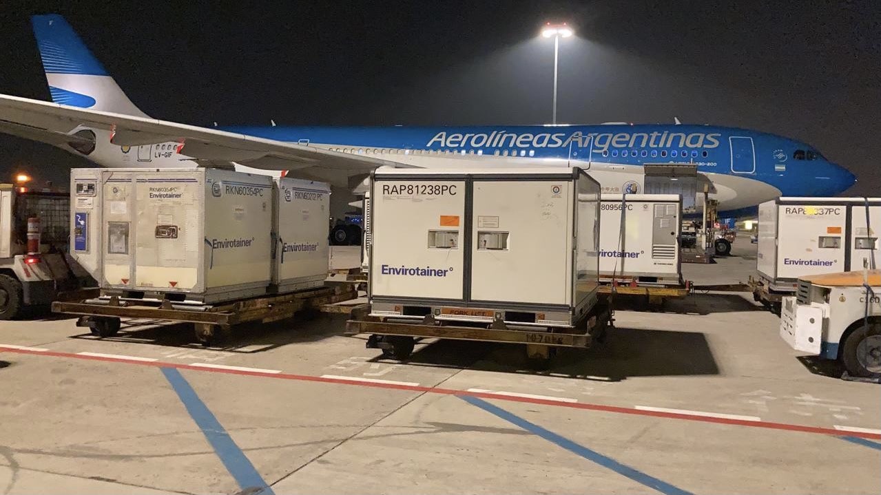 Por que llegaran menos dosis de la vacuna china Sinopharm de lo prometido