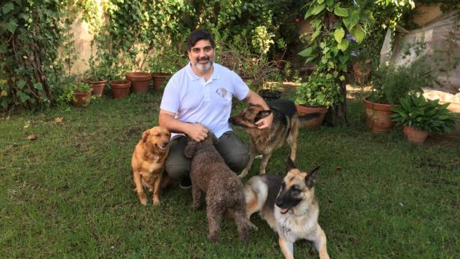 El experto en emergencias sanitarias y etologia canina Juan Luis Castellvi.