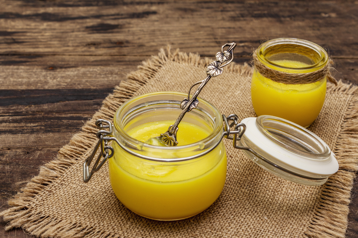Ghee, margarina clarificada.