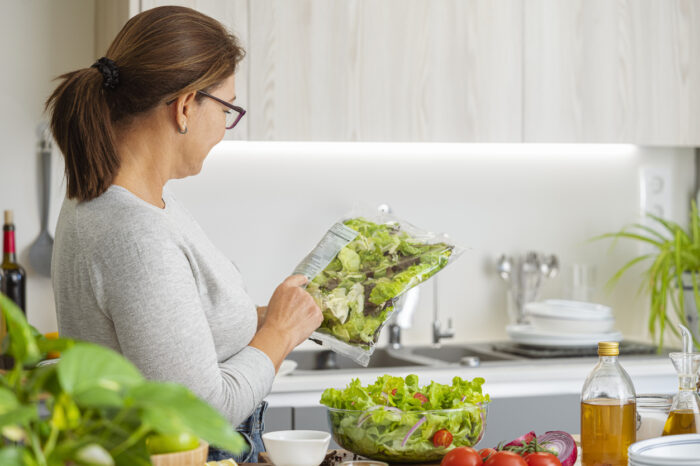 Detectan toxoplasmosis en una de cada 25 ensaladas de bolsa en Europa