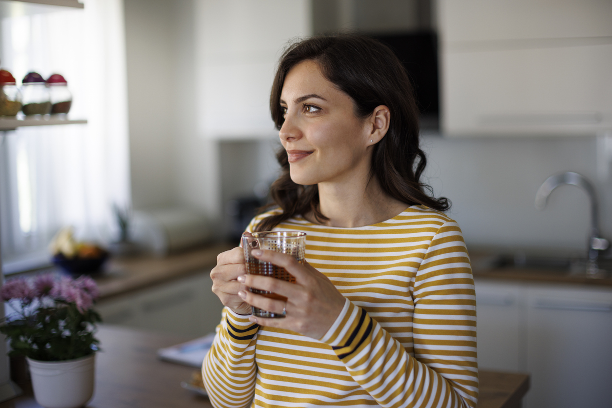 Una infusion antiinflamatoria ayuda, pero debemos modificar el estilo de vida para mejorar el transito intestinal..